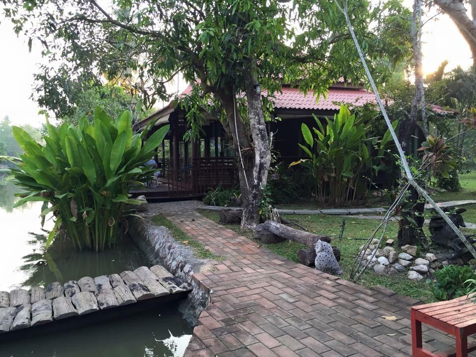 Baansuanleelawadee Resort Amphawa Exterior photo
